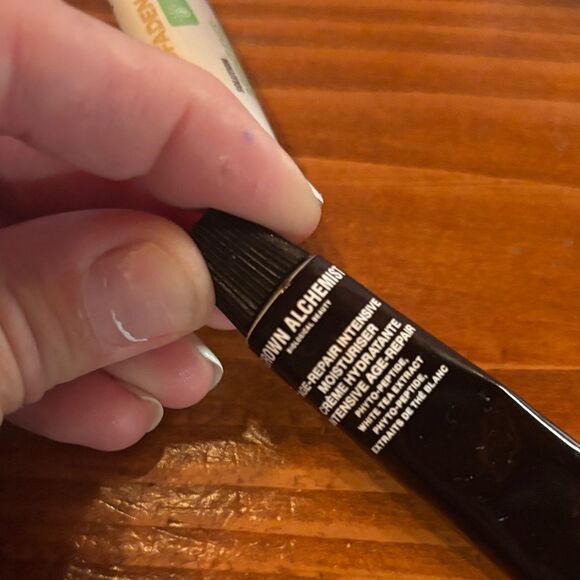 Glossier Makeup Trio with Refresher razors 🪒 refill cartridges - Picture 9 of 13